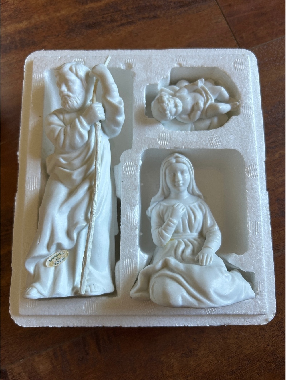 Avon Nativity Collectibles Holy Family Three Porcelain Figurines Set